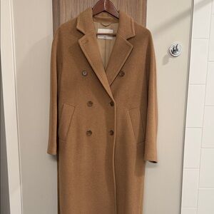 Babaton Classic Camel Trench Coat
